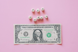 為什么在電商活動節(jié)來臨前要將客服外包給專業(yè)的服務公司?