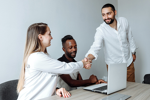 大促節合作客服外包的主要原因是什么？