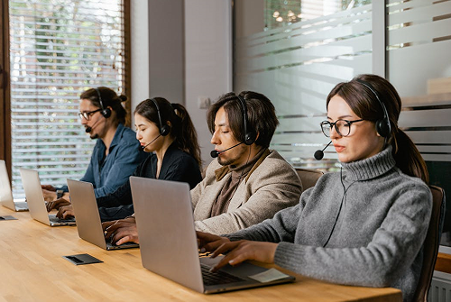 小紅書客服托管自身優(yōu)勢可以為網(wǎng)店帶去什么好處？
