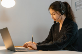 抖音商家想了解客服托管公司可以從哪些方面著手？