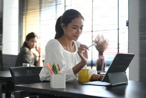 大型促銷節京東店主該如何選擇外包客服公司？