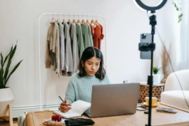 有哪些問題的網店可以選擇外包客服工作？