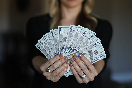 小紅書客服外包的費(fèi)用是怎么計(jì)算的？