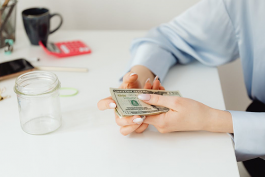 小紅書(shū)客服外包什么價(jià)格?一天多少錢?