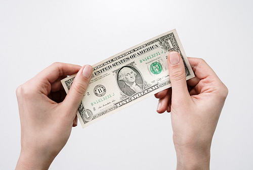 正規(guī)異地淘寶網(wǎng)店售前售后客服外包大概要多少錢？