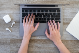 網店外包客服比自營客服的優勢在哪