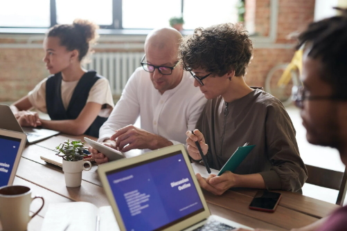 電商企業為什么要選擇萌萌客客服外包