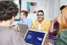 拼多多客服外包和自聘客服的區別