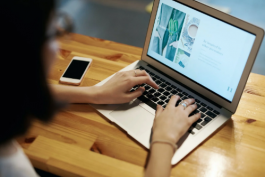 該如何管理電商客服外包公司