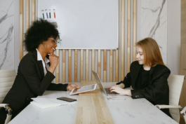 淘寶網(wǎng)店簽客服外包合同要小心哪些細節(jié)