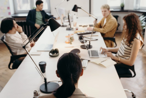 哪些客服外包企業比較好