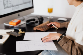 網(wǎng)店客服外包人員控制情緒的技巧