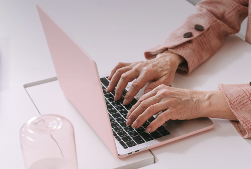 售前客服一些應(yīng)對(duì)客戶(hù)價(jià)格異議的話(huà)術(shù)