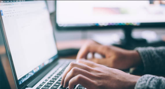 英文網站客服外包靠譜嗎？